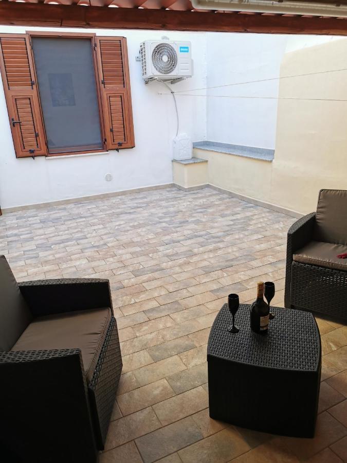 Casa Di Molly Al Centro Di อาลเกโร ภายนอก รูปภาพ